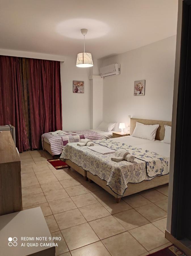 Sofias Hotel Ioannina Buitenkant foto